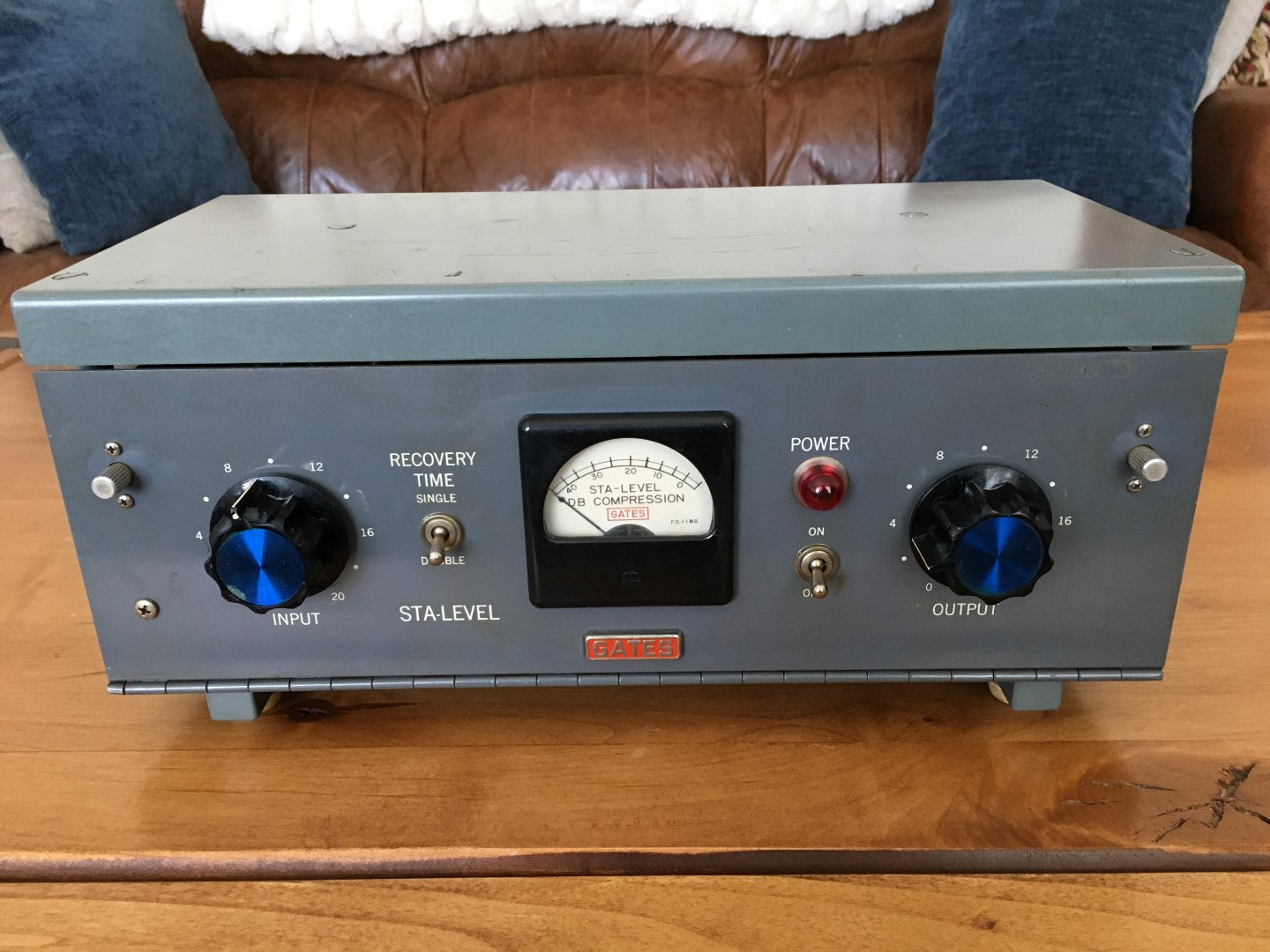 Gates Sta-Level Tube Compressor Excellent Condition